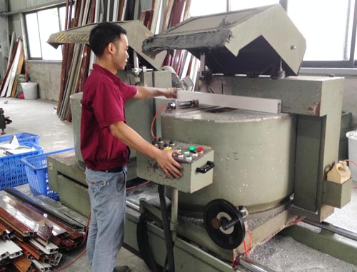 富軒門窗的車間體驗(yàn)篇&mdash;&mdash;&ldquo;修煉&rdquo;的門窗