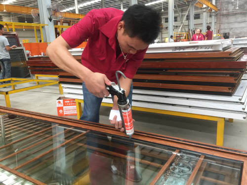 富軒門窗的車間體驗(yàn)篇&mdash;&mdash;&ldquo;修煉&rdquo;的門窗