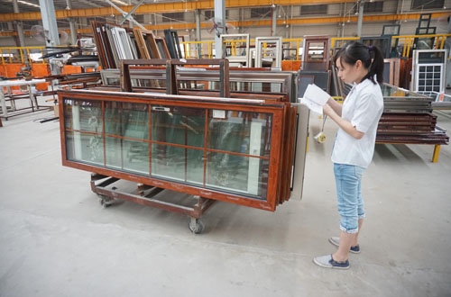 富軒門窗的車間體驗(yàn)篇&mdash;&mdash;&ldquo;修煉&rdquo;的門窗