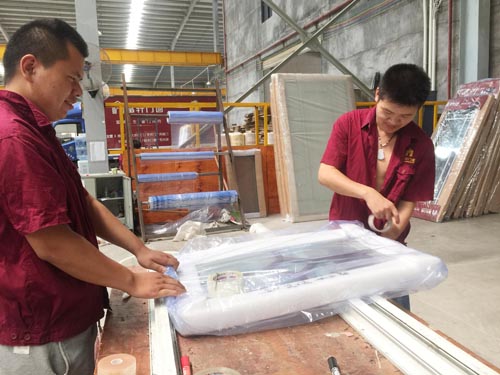 富軒門窗的車間體驗(yàn)篇&mdash;&mdash;&ldquo;修煉&rdquo;的門窗