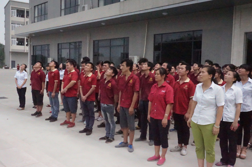 富軒門(mén)窗舉行升國(guó)旗儀式 祝賀祖國(guó)生日快樂(lè)！繁榮昌盛！