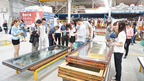 2015年富軒商學院（第一期）導購培訓班精彩圖文報道