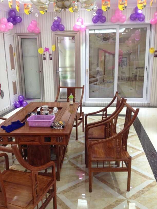 &ldquo;攜手同行，共創(chuàng)輝煌&rdquo; 熱烈慶祝赫章富軒專賣店隆重開業(yè)