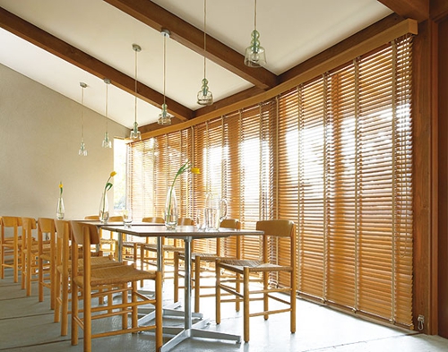 防雨百葉窗與百葉窗的區別是什么？