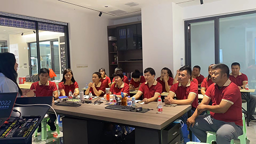 富軒全屋門窗在海南省開啟新商培訓會