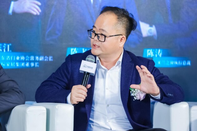 廣東省門業協會常務副會長、新標家居集團董事長黃東江